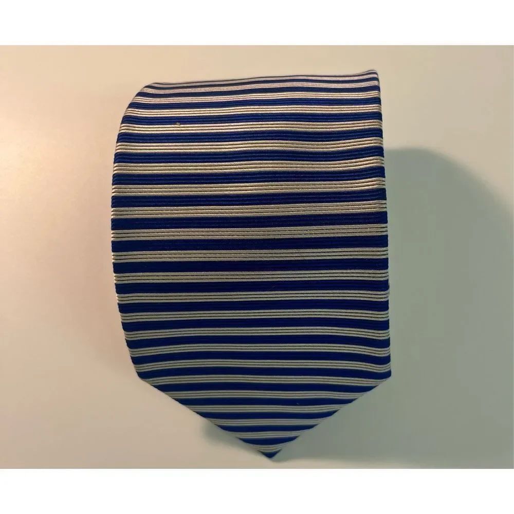 Brooks Brothers tie